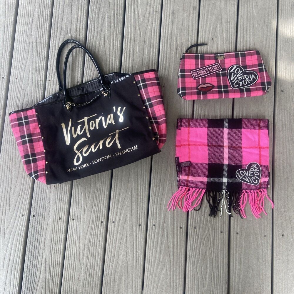 Victoria's Secret New York London Y2K Tote Bag Makeup Bag Scarf Black/Pink Plaid